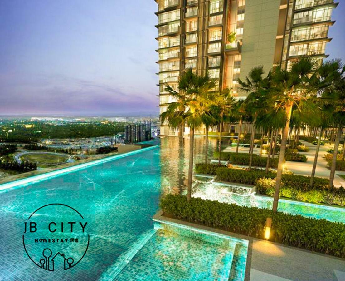 Grand Medini By Rr Jbcity ヌサジャヤ エクステリア 写真